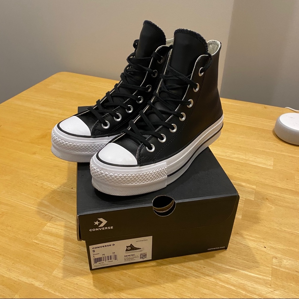 Platform high-top black leather Converse